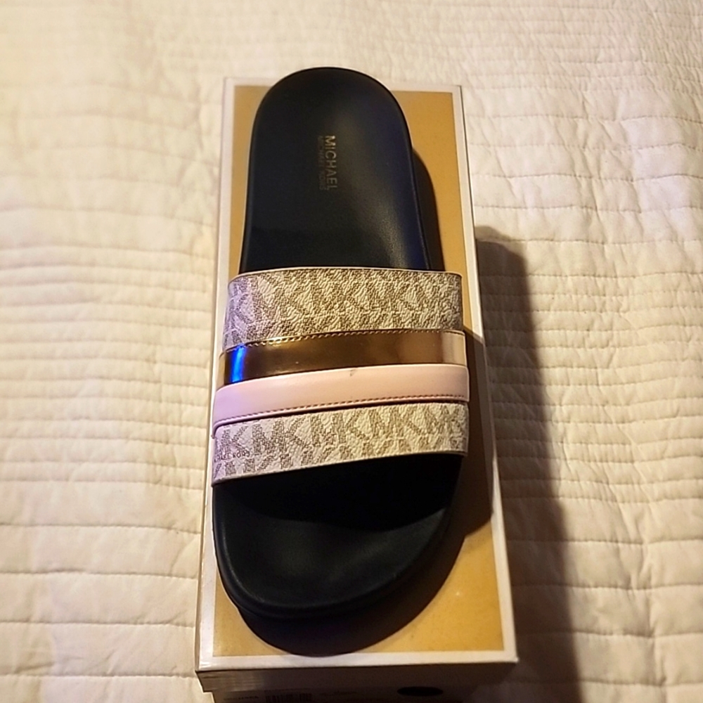 MK slides, sz 10,